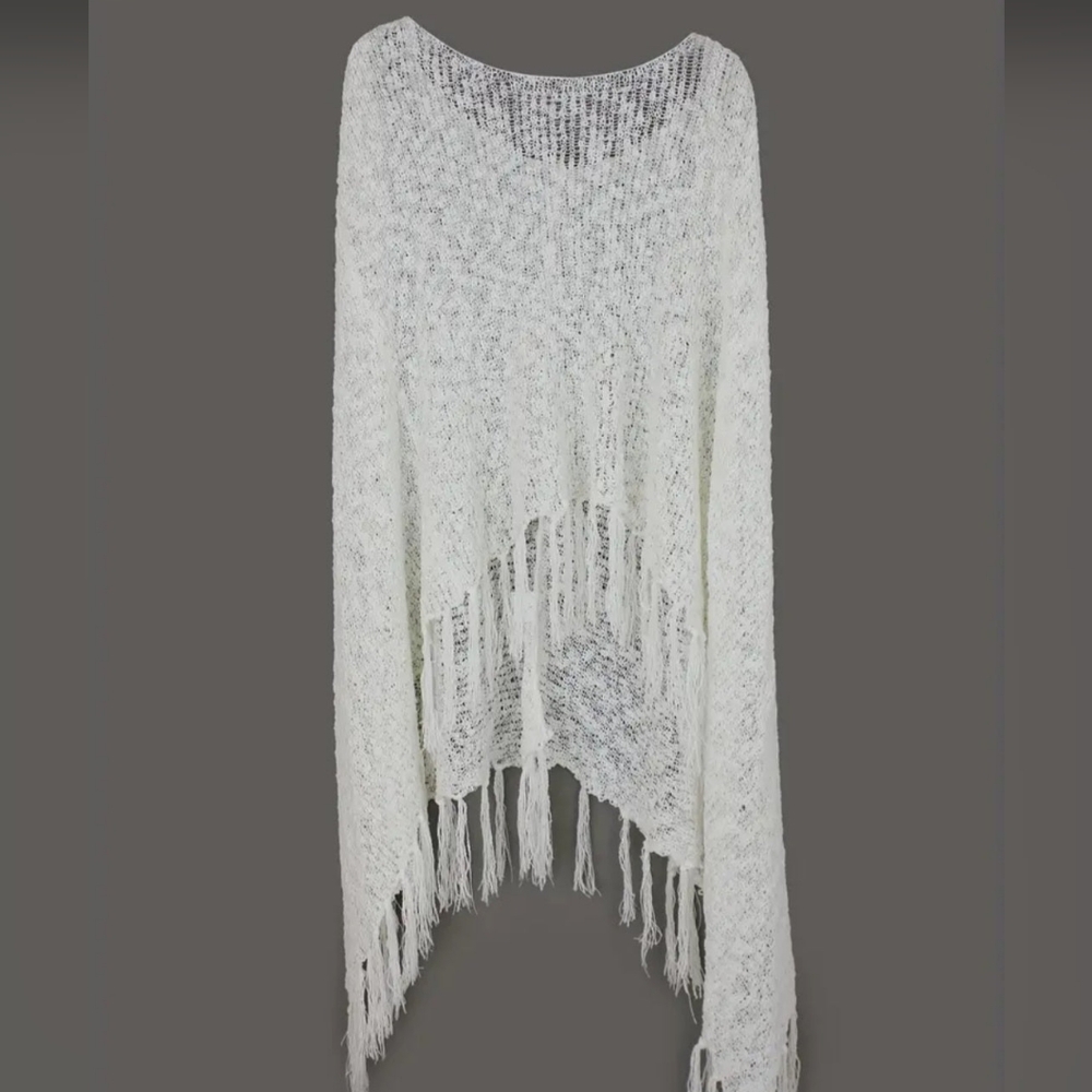 NWT White/Ivory Fringe Hem super soft knit poncho - Picture 3 of 5